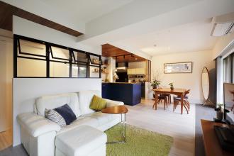 パークサイドの光をふんだんに取り込んで