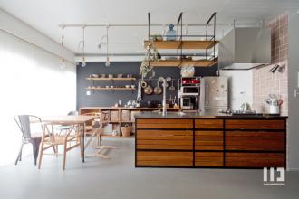 表情の違う木目を楽しんで