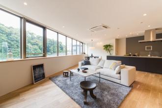 RE : Apartment UNITED ARROWS LTD.白金