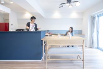 ホームパーティができる広いリビング。 インスタ好きなご主人も大満足のお部屋