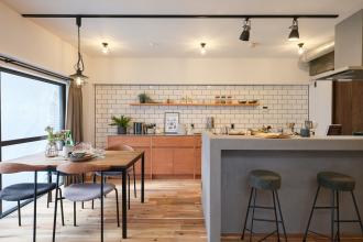 趣味もDIYも楽しむ、素材感たっぷりの住まい