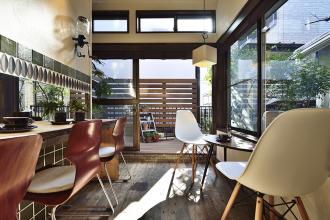 昭和レトロとミッドセンチュリーな珈琲店に