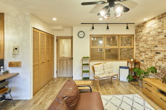 カウンターキッチンに集う　ナチュラルテイストの家