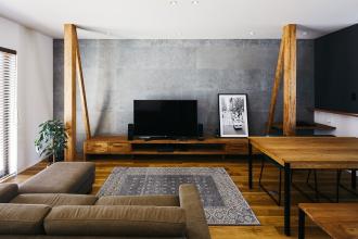 木×セメント素材の質感が光る戸建リノベ
