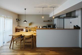 暮らしに寄り添った築49年のマンションリノベ