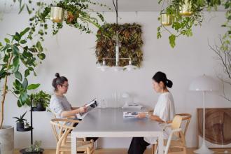 素材やデザインにこだわりぬいた居心地のいいスタイリッシュ空間